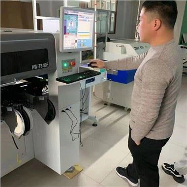 Kontwòl nimerik chwazi epi mete elektwonik